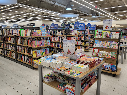 Book Store «Barnes & Noble», reviews and photos, 187 Riverside Square Mall, Hackensack, NJ 07601, USA