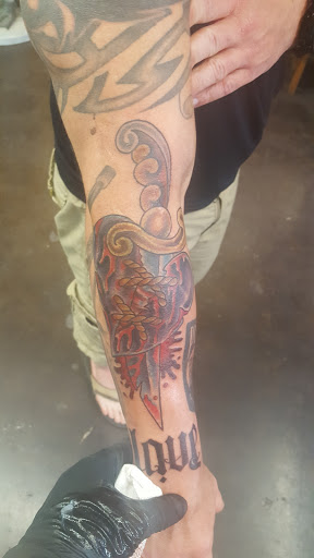 Tattoo Shop «Great Southern Tattoo Company», reviews and photos, 6134 N Kings Hwy, Alexandria, VA 22303, USA