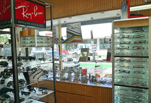Optometrist «Eyeglass Emporium», reviews and photos, 552 Arthur Godfrey Rd, Miami Beach, FL 33140, USA