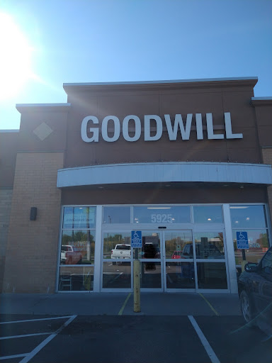 Thrift Store «Goodwill - Savage», reviews and photos, 5925 Egan Dr, Savage, MN 55378, USA