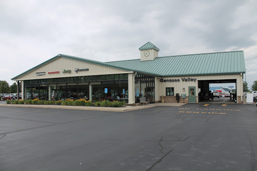 Car Dealer «Genesee Valley Chrysler Dodge Jeep», reviews and photos, 1695 Interstate Dr, Avon, NY 14414, USA