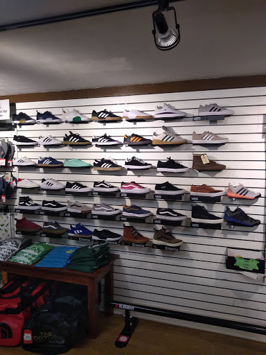 Sporting Goods Store «Sun Valley Sports», reviews and photos, 3900 Medina Rd U, Akron, OH 44333, USA