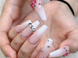 Daisy Nails & Salon