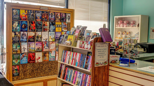 Used Book Store «B & L Books», reviews and photos, 990 N State Rd 434 # 1140, Altamonte Springs, FL 32714, USA