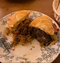 Porc effiloché du Restaurant français Aupa Caminito - Burger croissant 🥐🍔 à Paris - n°6