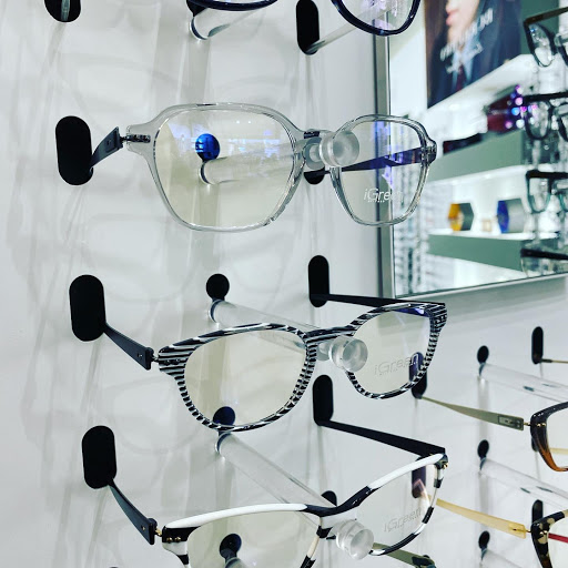 Optician «Eye Q Optique», reviews and photos, 722 S Buffalo Grove Rd, Buffalo Grove, IL 60089, USA