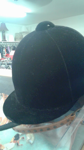 Thrift Store «Hill Country Senior Citizens Thrift Shop», reviews and photos, 1310 US-290, Dripping Springs, TX 78620, USA