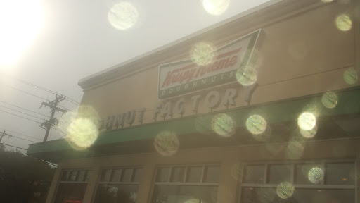 Donut Shop «Krispy Kreme», reviews and photos, 2401 Battleground Ave, Greensboro, NC 27408, USA