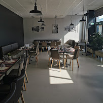 Atmosphère du Restaurant français Restaurant De La Halle Albertville - n°5