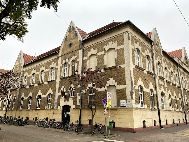 Szegedi Dózsa György Általános Iskola