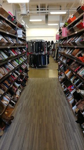 Department Store «Nordstrom Rack Lincoln Park», reviews and photos, 1551 N Sheffield Ave, Chicago, IL 60642, USA
