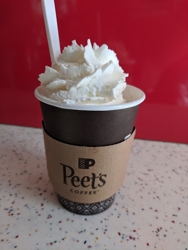 Ice Cream Shop «Häagen-Dazs® Ice Cream Shop», reviews and photos, 1550 Disneyland Dr E-103A, Anaheim, CA 92803, USA