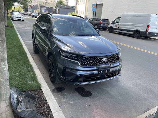 Auto Body Shop «Universal Auto Body», reviews and photos, 914 E Main St #10, Stamford, CT 06902, USA