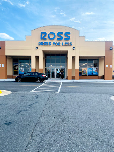 Clothing Store «Ross Dress for Less», reviews and photos, 1023 Edwards Ferry Rd NE, Leesburg, VA 20176, USA