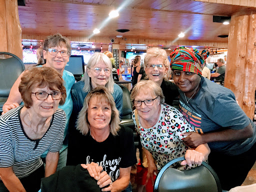 Bar & Grill «The Lookout Bar & Grill», reviews and photos, 8672 Pineview Ln N, Maple Grove, MN 55369, USA