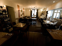 Atmosphère du Restaurant Le 12 Vin à Blandy - n°7