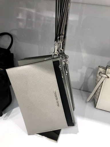 Fashion Accessories Store «Michael Kors», reviews and photos, 20-A Killingworth Turnpike #430, Clinton, CT 06413, USA