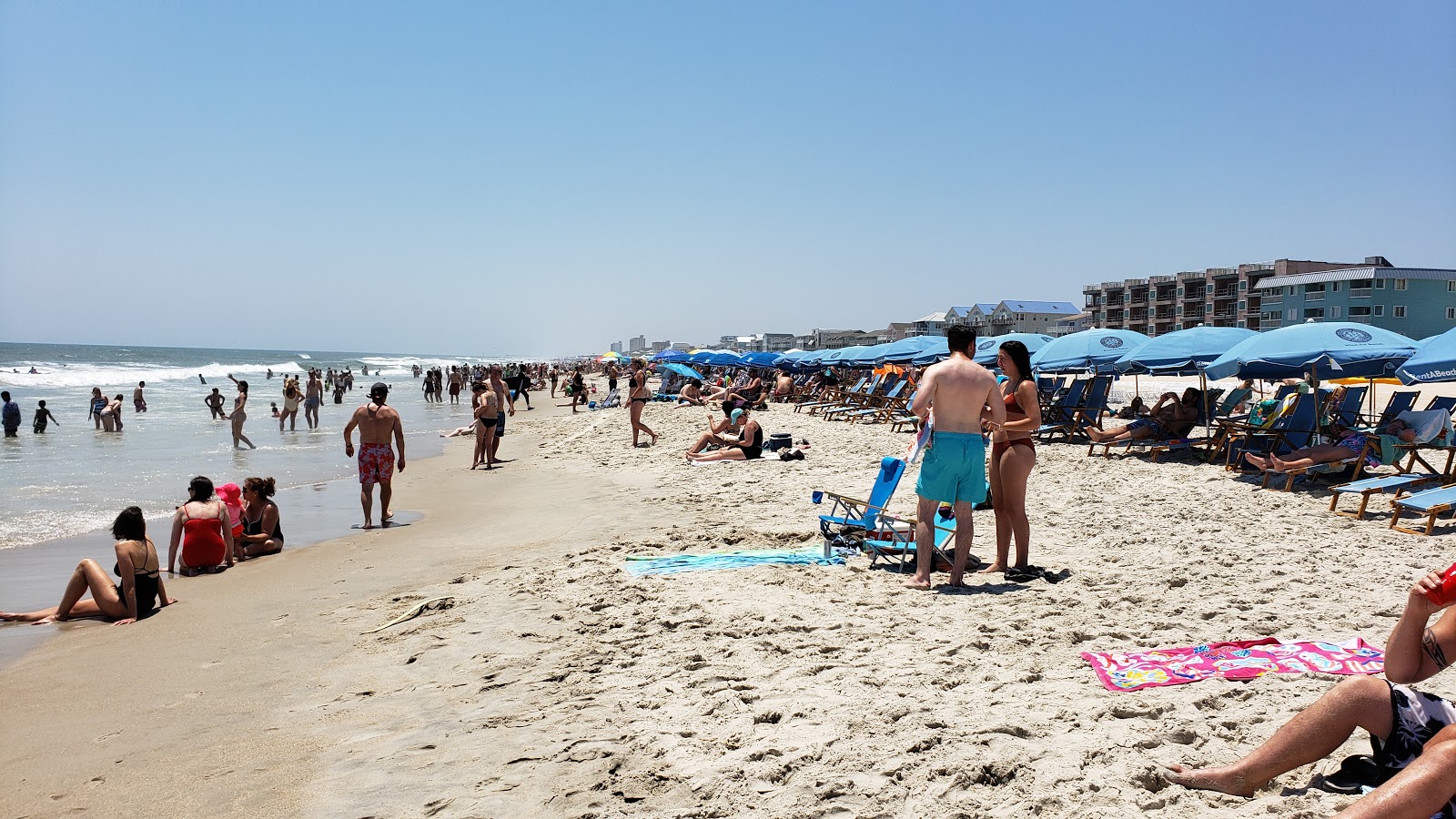 Φωτογραφία του Carolina beach - συνιστάται για οικογένειες που ταξιδεύουν με παιδιά