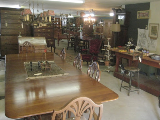 Antique Furniture Store «Hogback Vintage», reviews and photos, 260 Langdell Rd, Johnson, VT 05656, USA