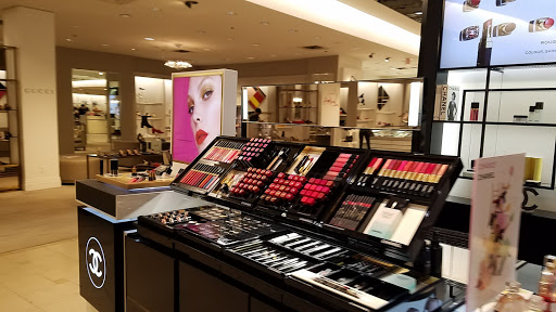 Department Store «Saks Fifth Avenue», reviews and photos, 26100 Cedar Rd, Beachwood, OH 44122, USA