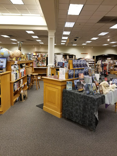 Book Store «Schuler Books & Music», reviews and photos, 2660 28th St SE, Grand Rapids, MI 49512, USA