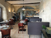 Atmosphère du Restaurant l'Arhumatik à Sommières - n°7