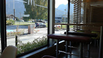 Atmosphère du Restauration rapide McDonald's à Scionzier - n°10