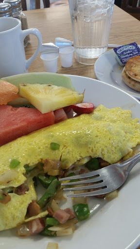 Cafe «Suzies Cafe & Catering», reviews and photos, 1050 Southpoint Cir, Valparaiso, IN 46385, USA