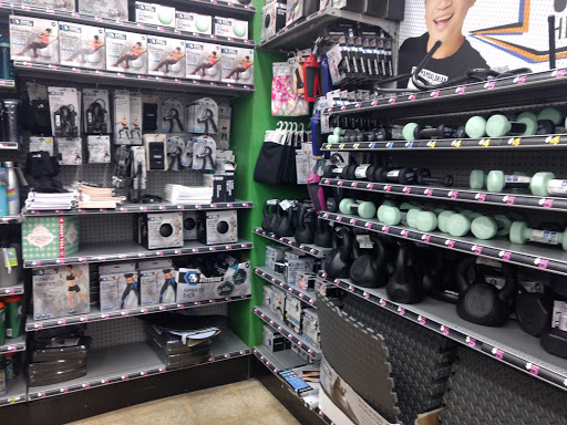 Variety Store «Five Below», reviews and photos, 15 U.S. 9, Manalapan Township, NJ 07726, USA