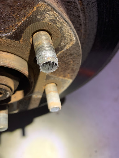 Tire Shop «Discount Tire Store - Norton Shores, MI», reviews and photos, 647 W Norton Ave, Norton Shores, MI 49441, USA