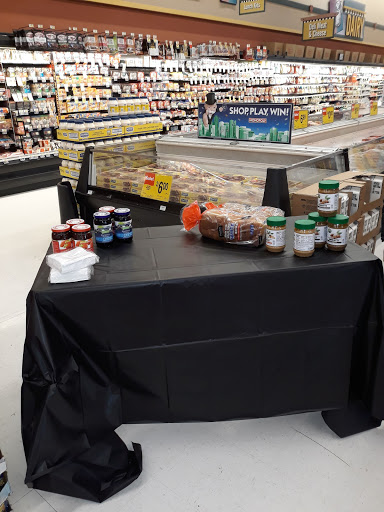 Shopping Mall «The Brickyard», reviews and photos, 2600 N Narragansett Ave, Chicago, IL 60639, USA