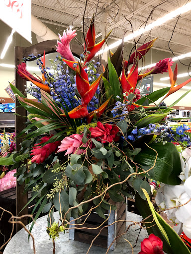 Grocery Store «Tom Thumb», reviews and photos, 302 S Park Blvd, Grapevine, TX 76051, USA