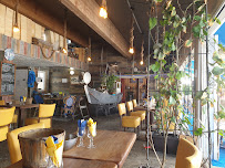 Atmosphère du Bar-restaurant à huîtres Le Mas Bleu à Leucate - n°11