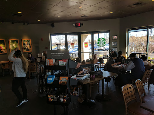 Coffee Shop «Starbucks», reviews and photos, 2370 Fountain Square Dr c, Lombard, IL 60148, USA
