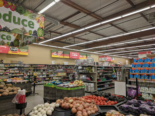 Grocery Store «Grocery Outlet Bargain Market», reviews and photos, 15719 Downey Ave, Paramount, CA 90723, USA