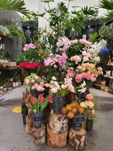 Reviews of Aoyama Flower Market in London - Florist