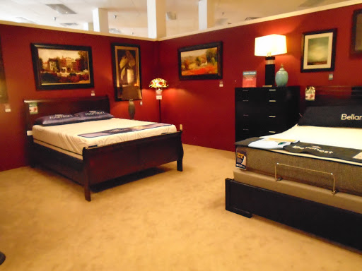 Furniture Store «Raymour & Flanigan Furniture and Mattress Store», reviews and photos, 480 Balltown Rd, Schenectady, NY 12304, USA