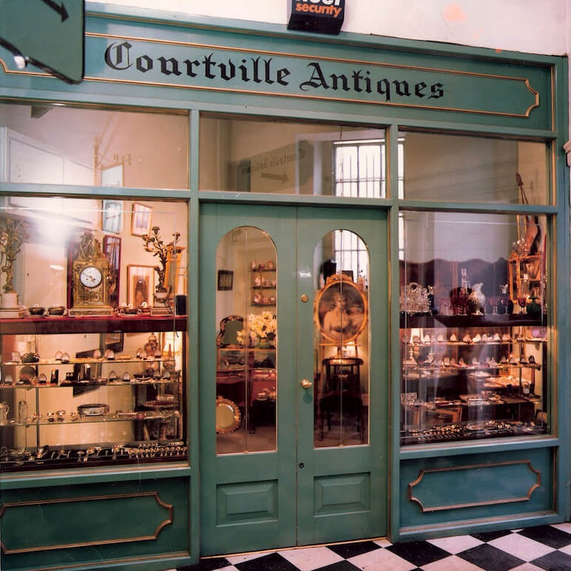 Courtville - Antique and Vintage jewellers