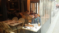 Atmosphère du Restaurant de spécialités perses Les 2 ours - Chez Elham à Paris - n°4