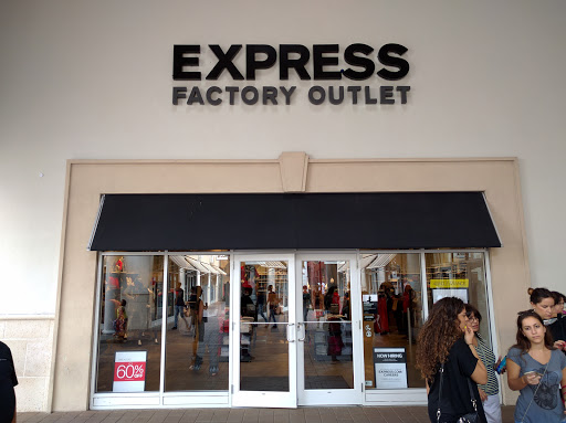 Outlet Store «Express Factory Outlet», reviews and photos, 4951 International Dr, Orlando, FL 32819, USA