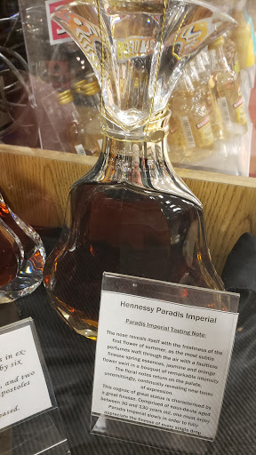 Liquor Store «Macys Liquors», reviews and photos, 1093 Lexington St, Waltham, MA 02451, USA