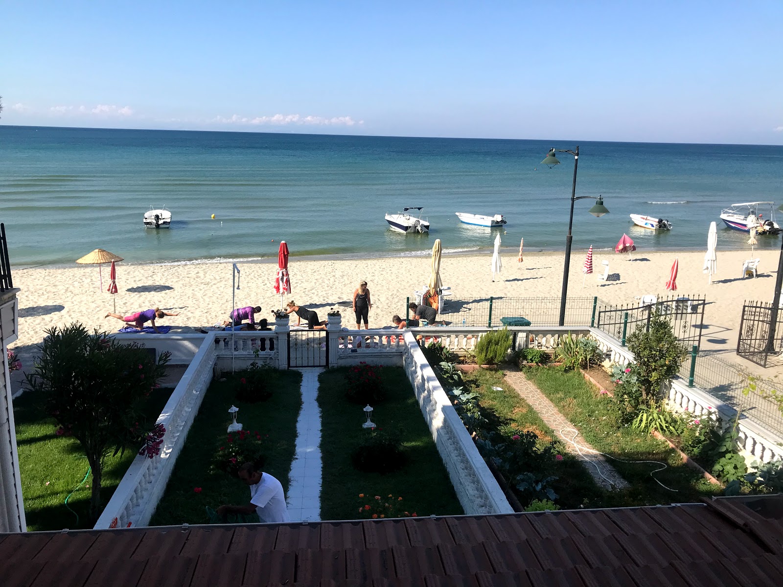 Foto van Ataturk Parki beach met turquoise puur water oppervlakte