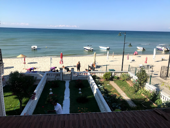Ataturk Parkı Plajı