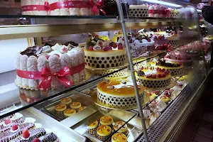 Schubert's Bakery image