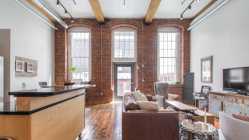 Real Estate Consultant «Layson Group - Keller Williams», reviews and photos, 30 Burton Hills Blvd #400, Nashville, TN 37215, USA