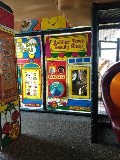 Fast Food Restaurant «Chick-fil-A», reviews and photos, 340 Eisenhower Dr, Hanover, PA 17331, USA