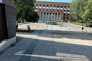 Universidad Complutense de Madrid: Clínica Universitaria De Podologia image