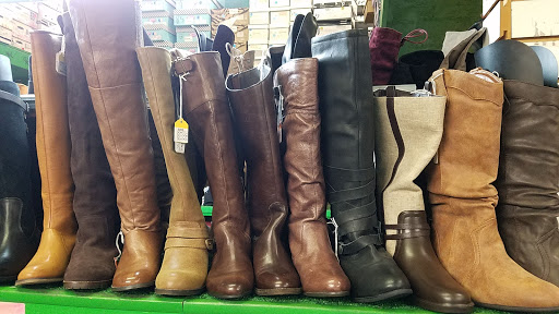 Shoe Store «Heel & Sole Shoes», reviews and photos, 708 Mangrove Ave, Chico, CA 95926, USA