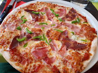 Plats et boissons du Pizzeria Restaurant Pizza Luce à Toulouse - n°2