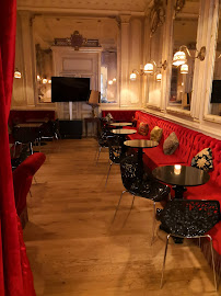 Atmosphère du Restaurant français Le Napoléon à Nîmes - n°13